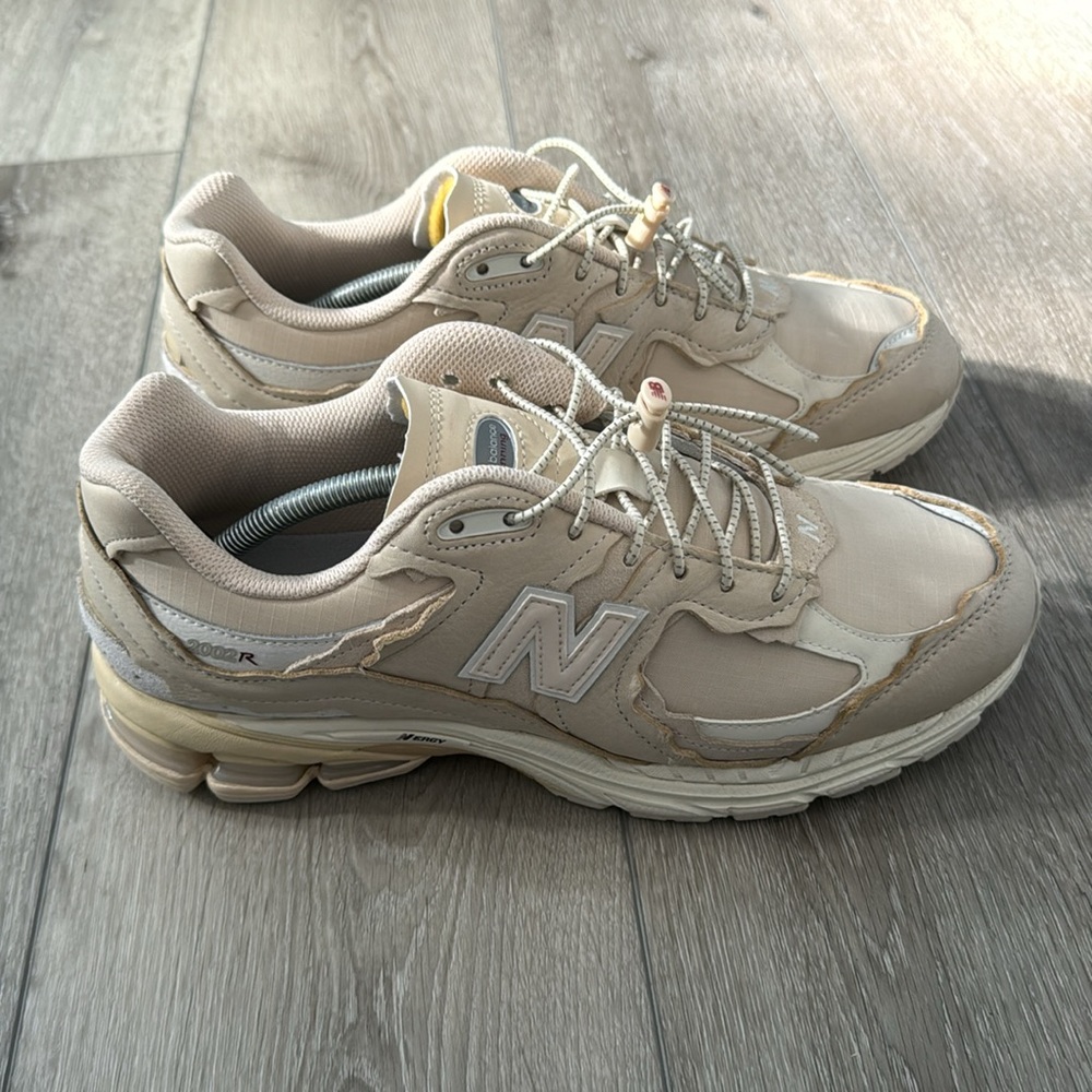 New Balance 2002R Protection Pack Sandstone Mens size 10.5